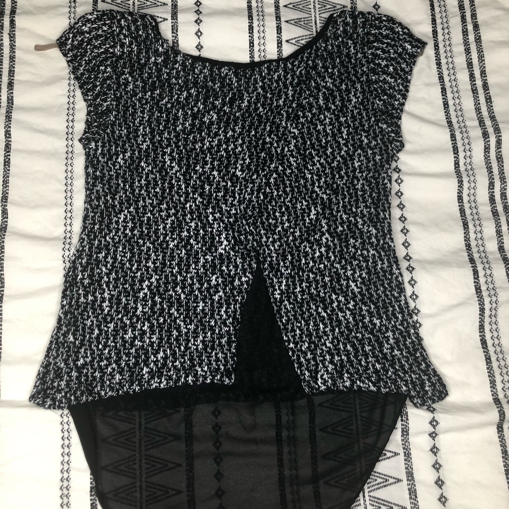 Knitted Blouse - Picture 2 of 2